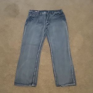 listing-status-banner